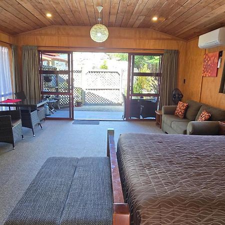 تاكاكا The Rocks Chalets المظهر الخارجي الصورة